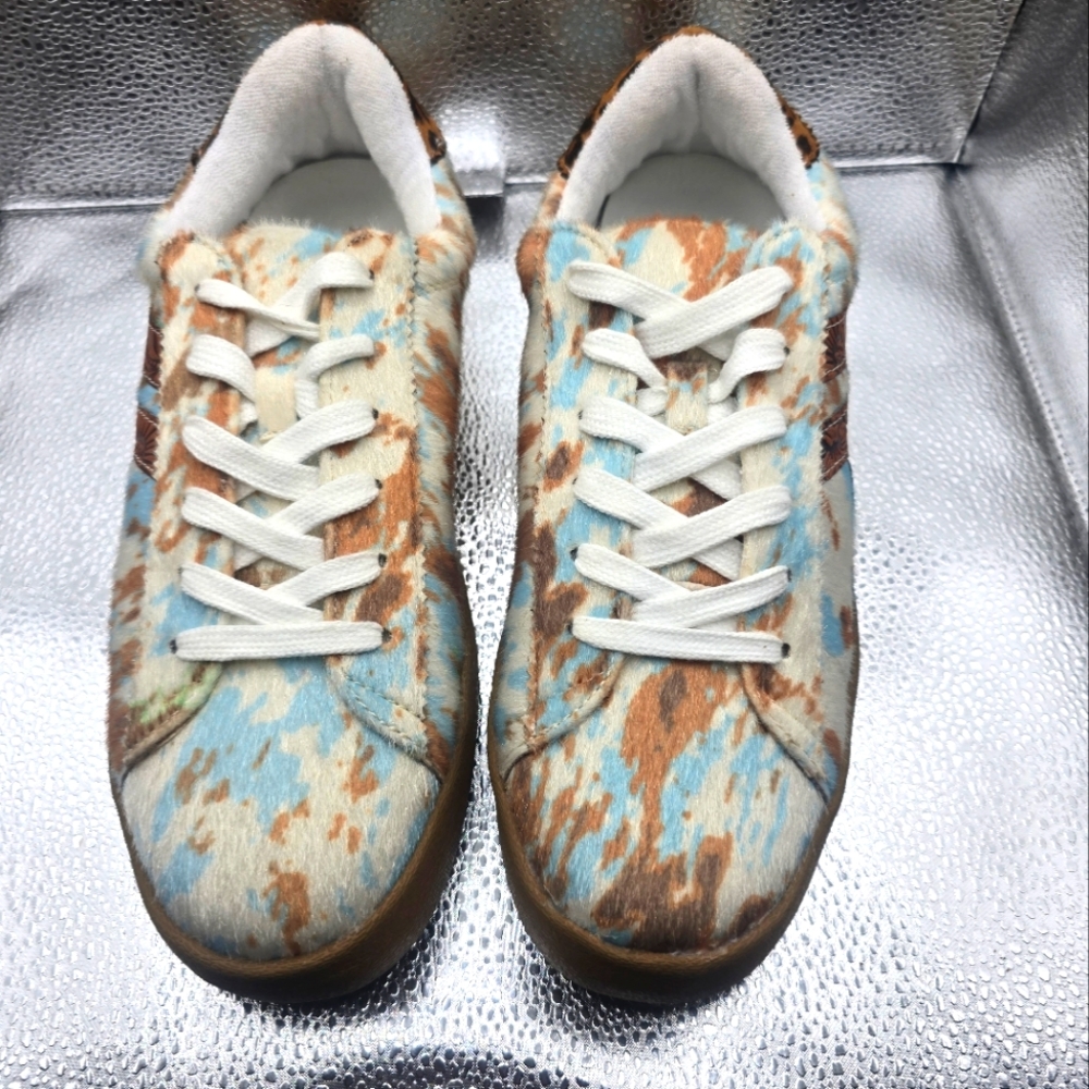 VERY G women's "champ" slip-on in light blue size 11